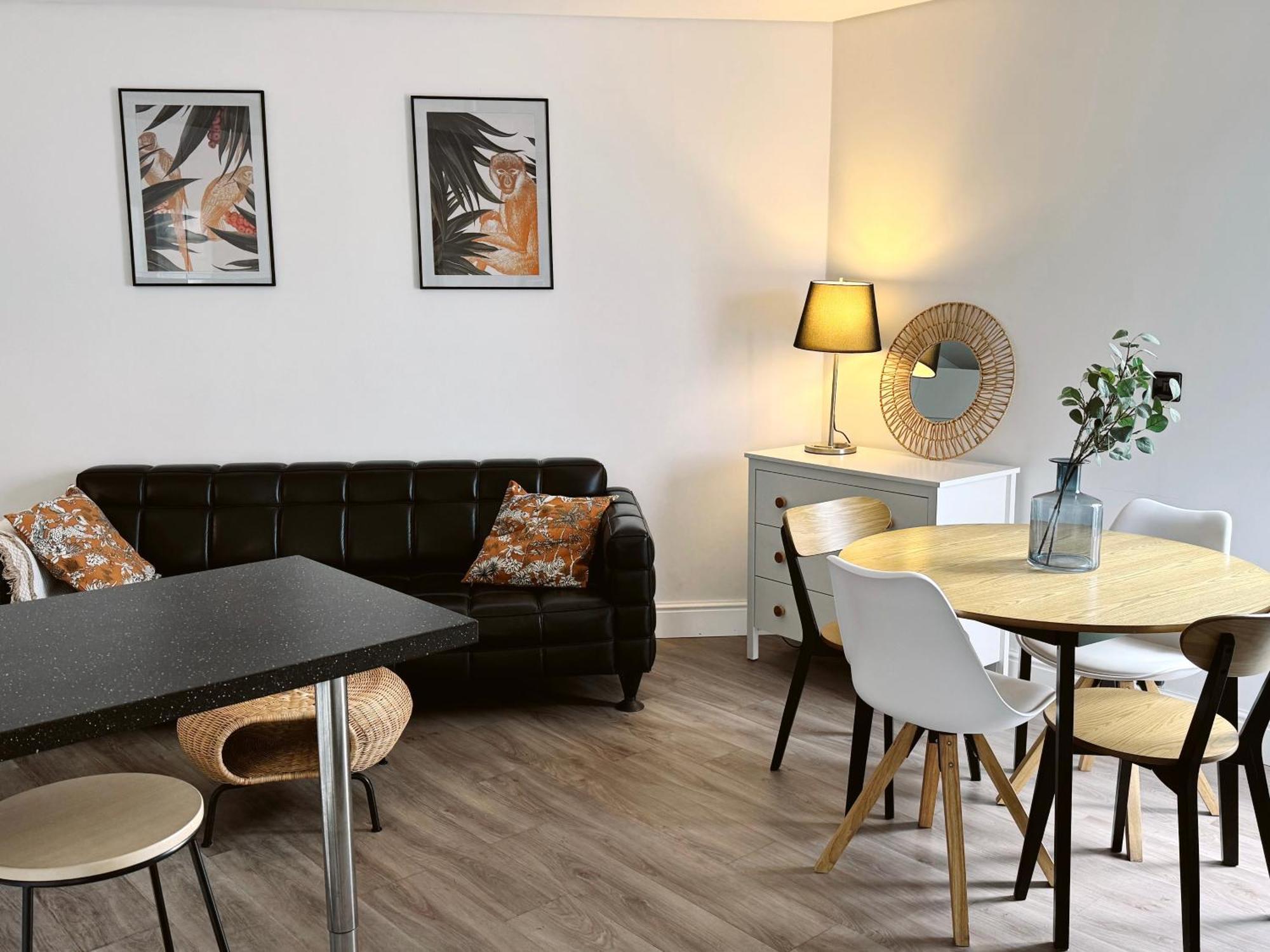 Stunning City Centre Penthouse With Private Balcony - Grand Central House Γιβραλτάρ Εξωτερικό φωτογραφία